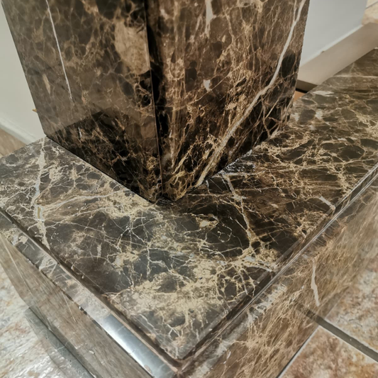 OUTLET Chimenea de mármol emperador con hogar Preter